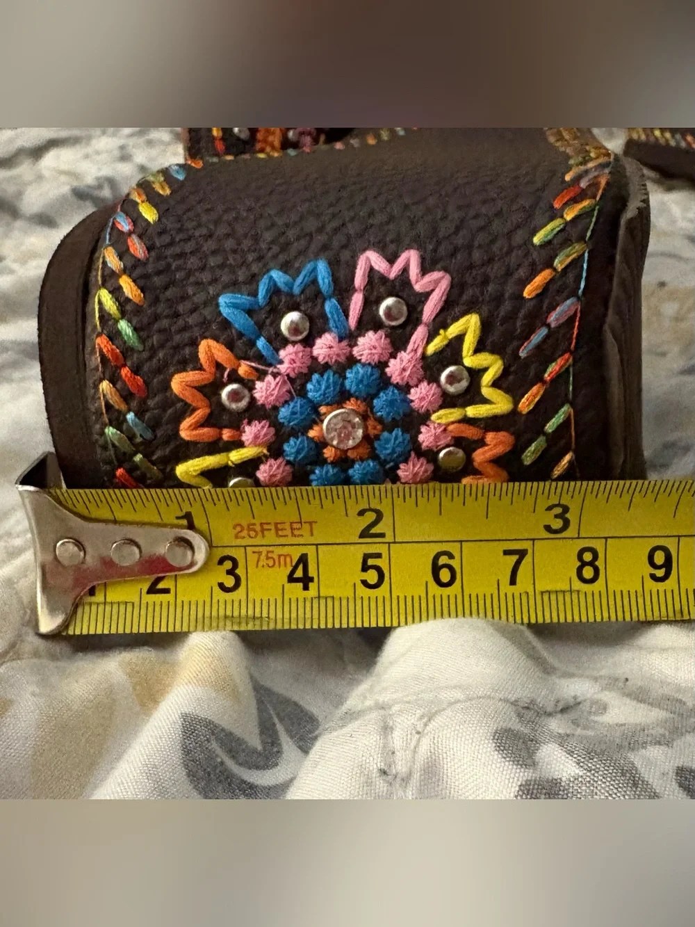 AMAZING MONTANA WEST-Brown Embroidered Wedge Thong Sandals⭐️LIKE NEW⭐️